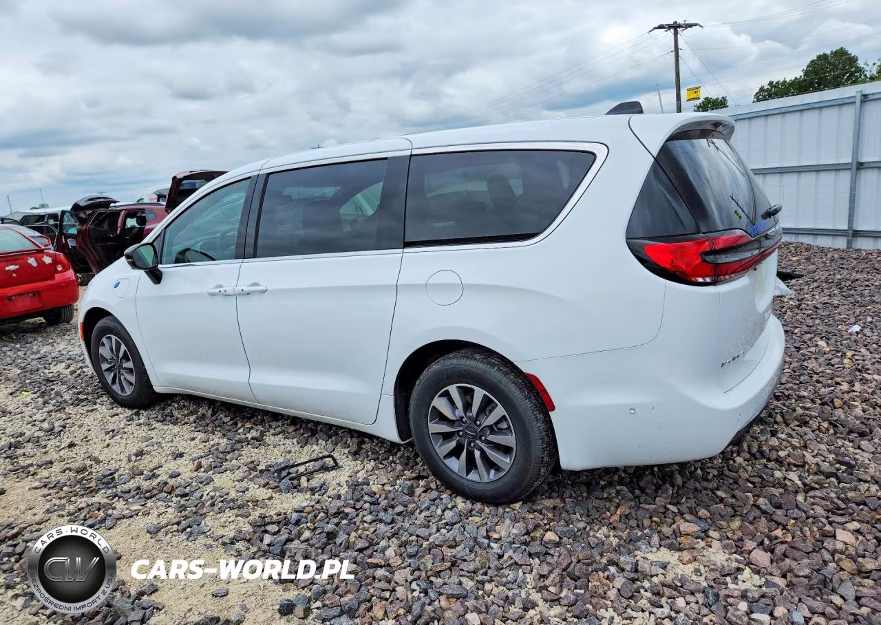 2025 Chrysler Pacifica Hybrid Select VIN:2C4RC1S74SR500220 - 2