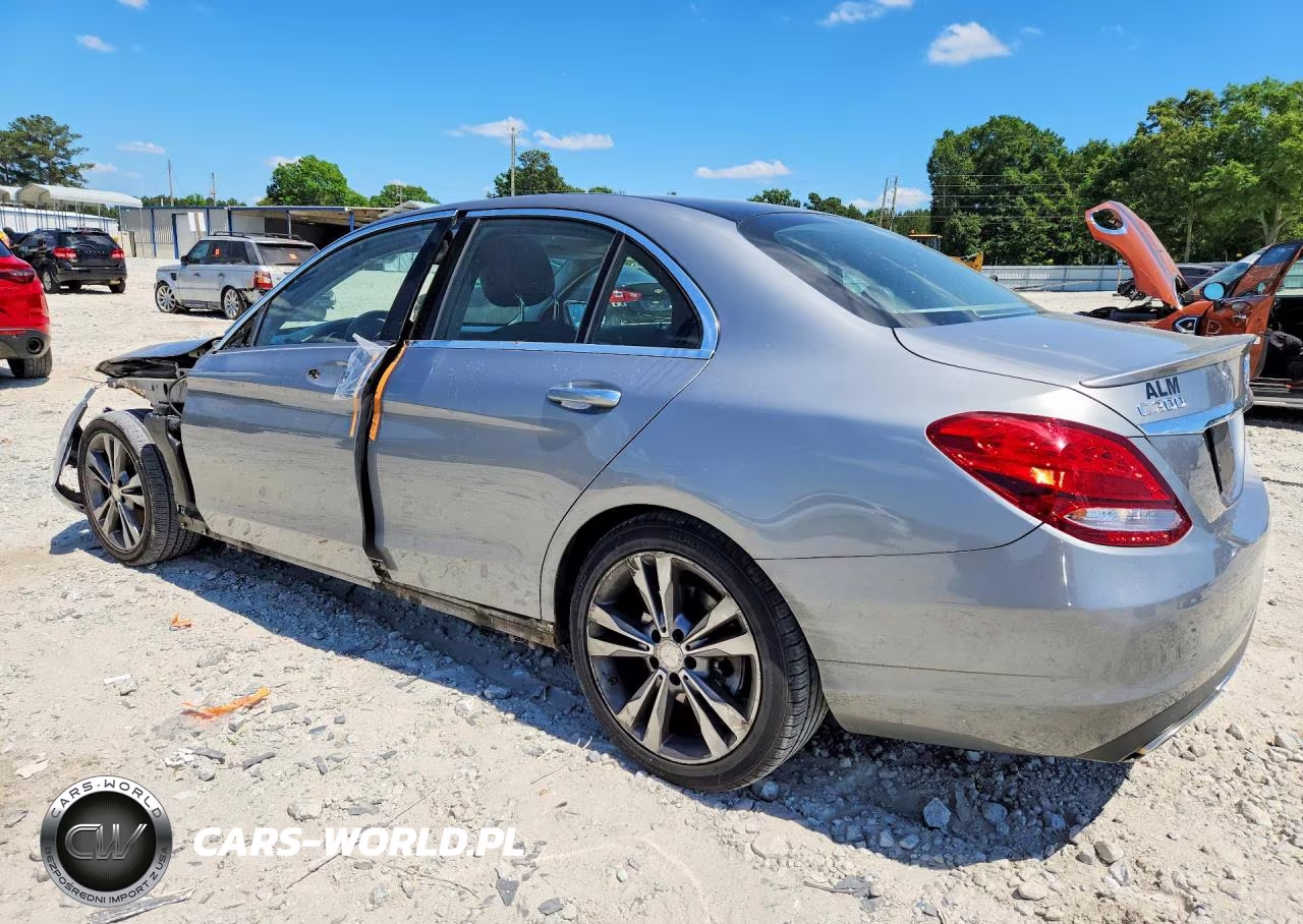 2016 Mercedes-Benz C 300 VIN:55SWF4JB8GU127086 - 2