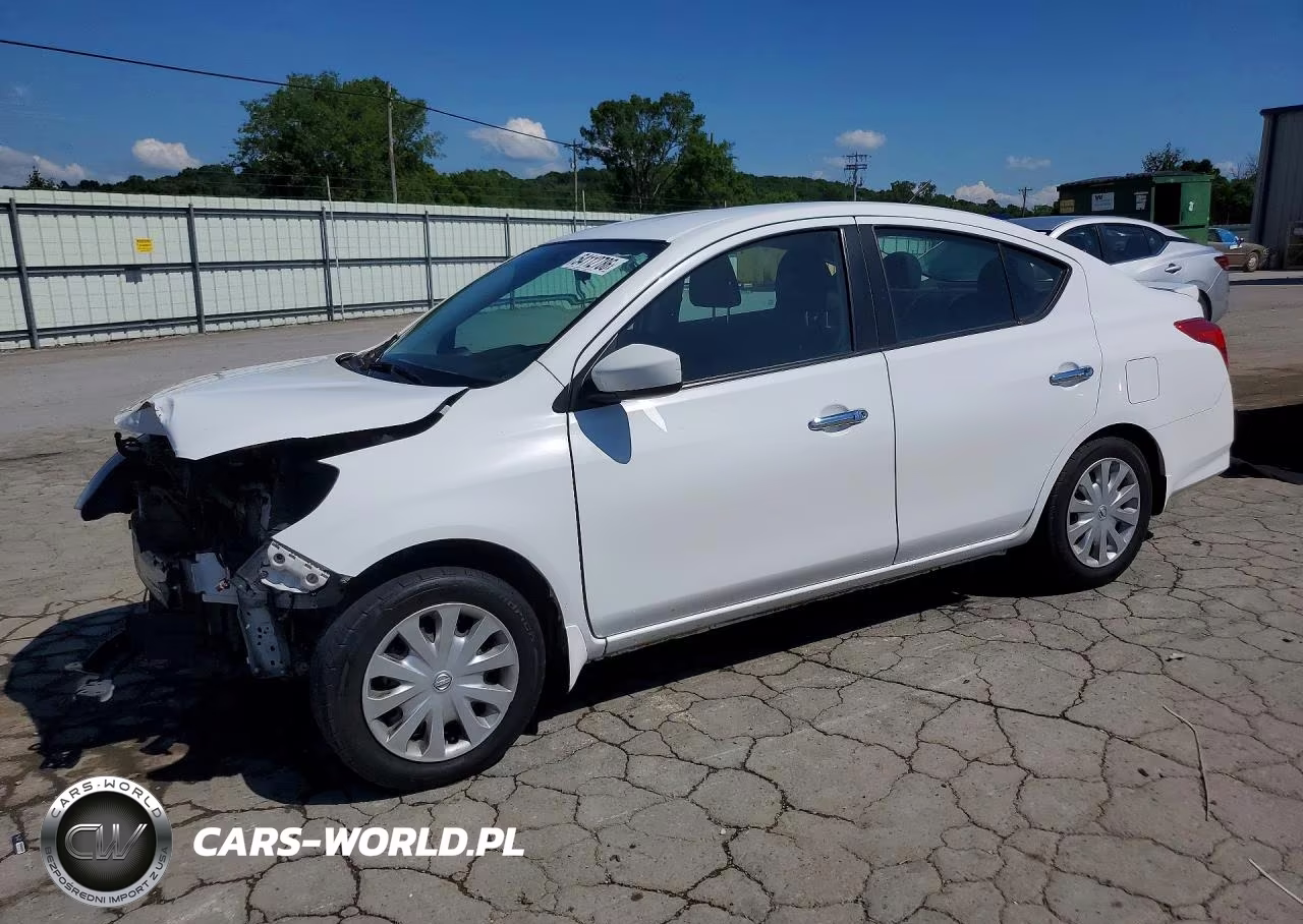 2017 Nissan Versa 1.6 Sv