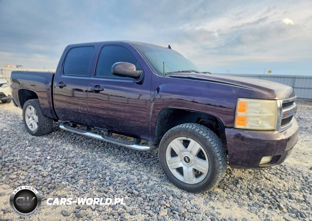 2008 Chevrolet Silverado K1500 VIN:2GCEK13M381158269 - 4