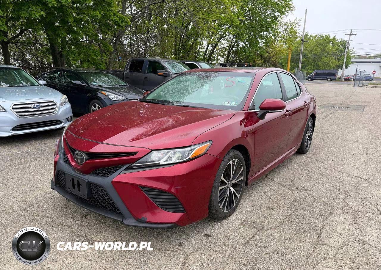 2018 Toyota Camry Se VIN:4T1B11HK0JU500358 - 2