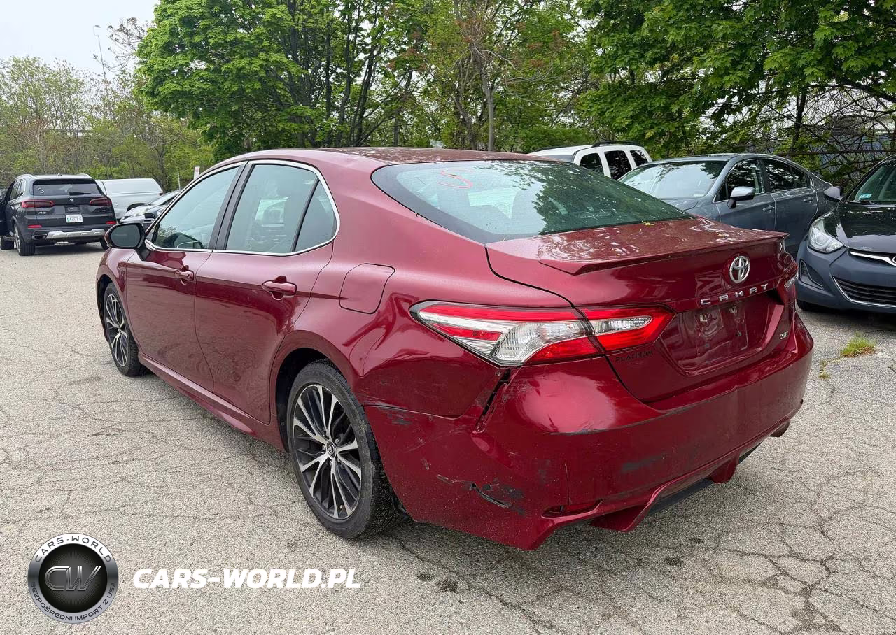 2018 Toyota Camry Se VIN:4T1B11HK0JU500358 - 3
