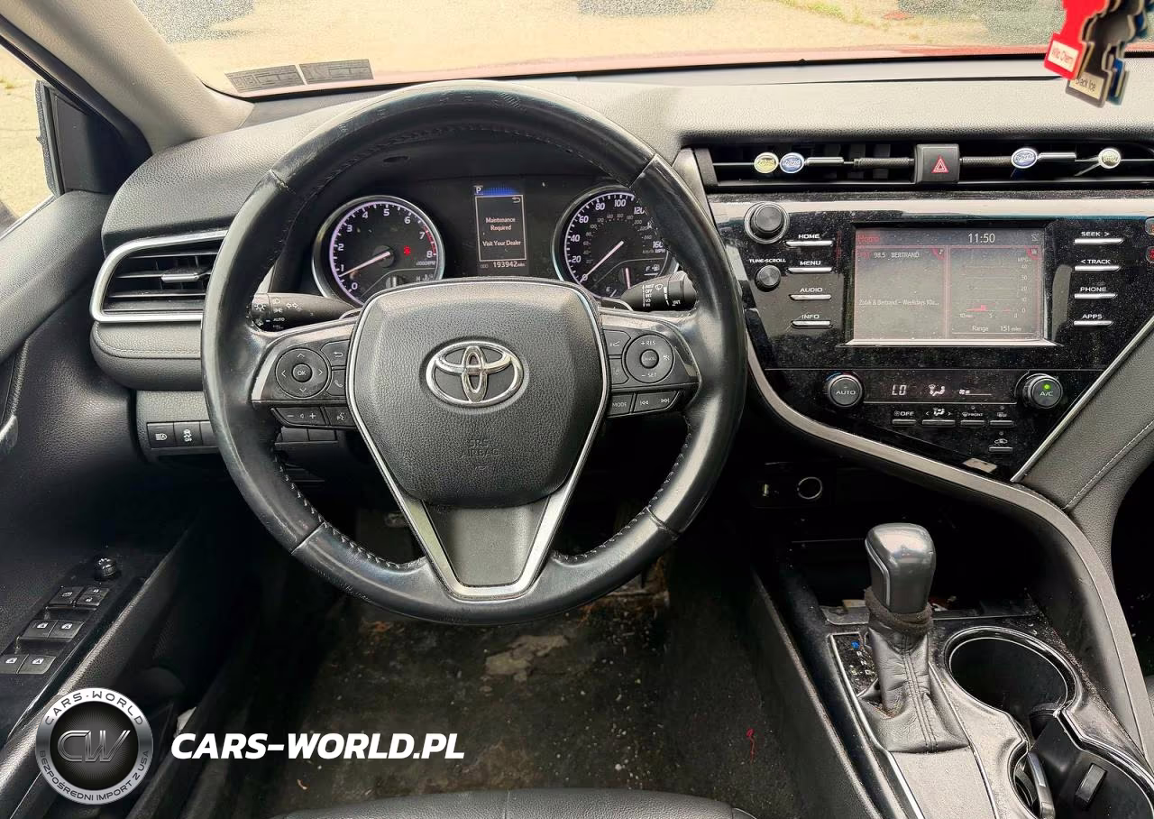 2018 Toyota Camry Se VIN:4T1B11HK0JU500358 - 9