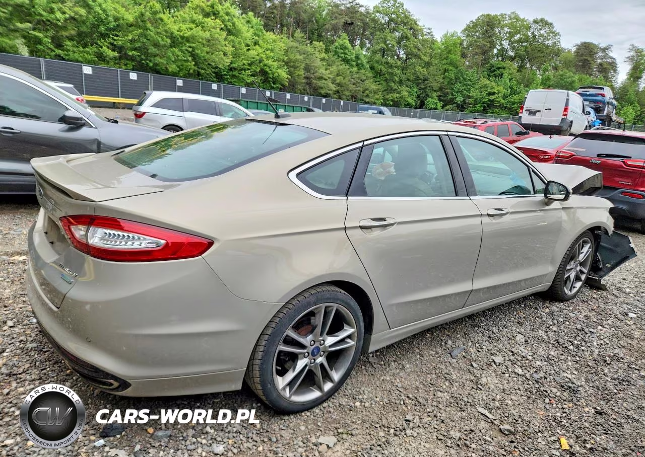 2015 Ford Fusion Titanium VIN:3FA6P0K9XFR177915 - 3