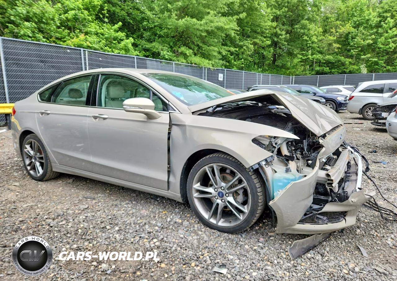 2015 Ford Fusion Titanium VIN:3FA6P0K9XFR177915 - 4