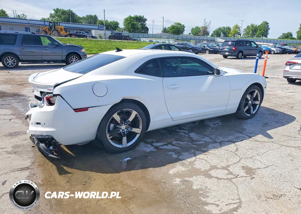 2011 Chevrolet Camaro Lt VIN:2G1FC1ED4B9155638 - 3