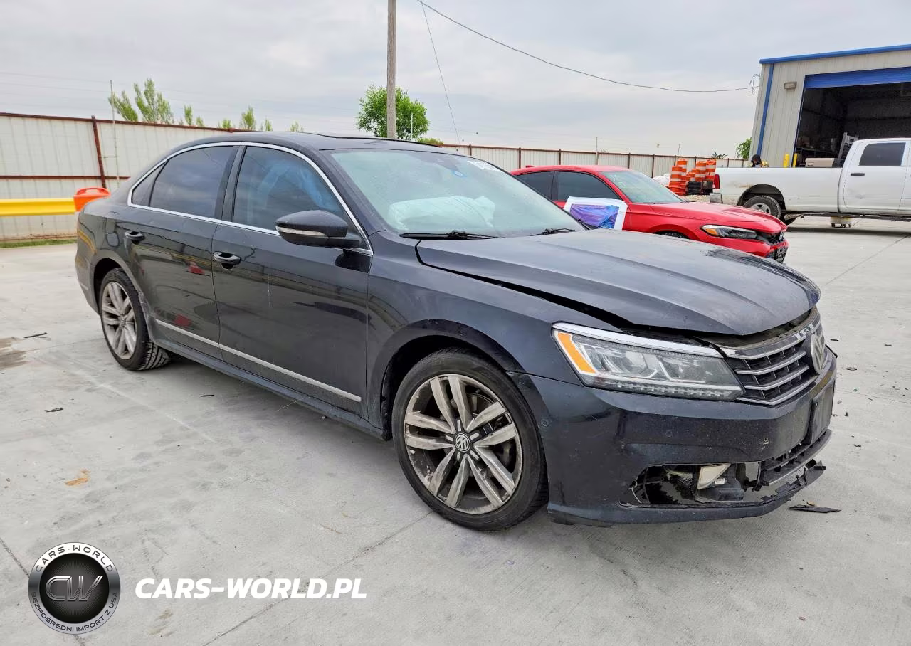 2017 Volkswagen Passat Sel Premium VIN:1VWCT7A34HC026551 - 4
