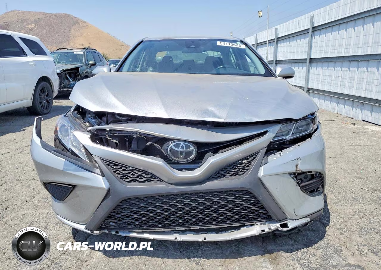 2018 Toyota Camry Se VIN:JTNB11HK9J3032233 - 5