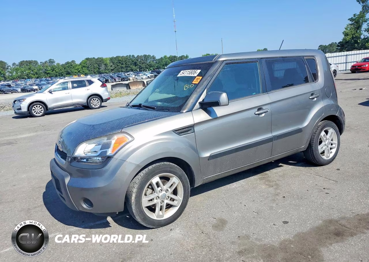 2011 Kia Soul +