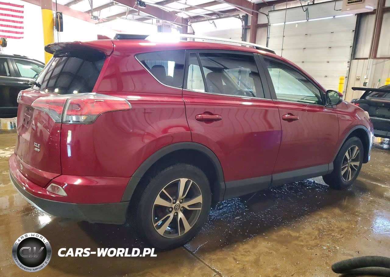 2018 Toyota Rav4 Xle VIN:JTMRFREV4JD244520 - 3