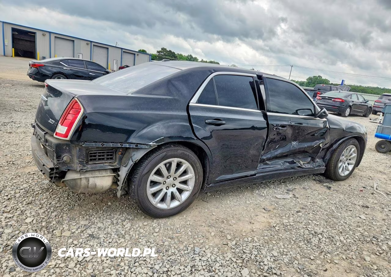 2014 Chrysler 300 VIN:2C3CCAAG7EH307128 - 3