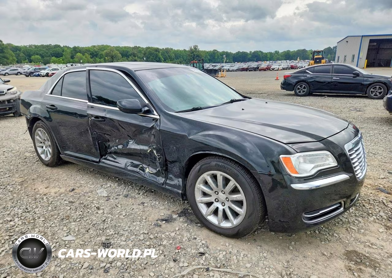 2014 Chrysler 300 VIN:2C3CCAAG7EH307128 - 4