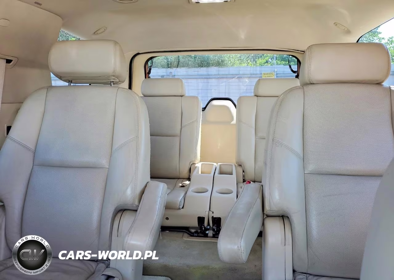 2007 Cadillac Escalade Luxury VIN:1GYFK63857R229251 - 10