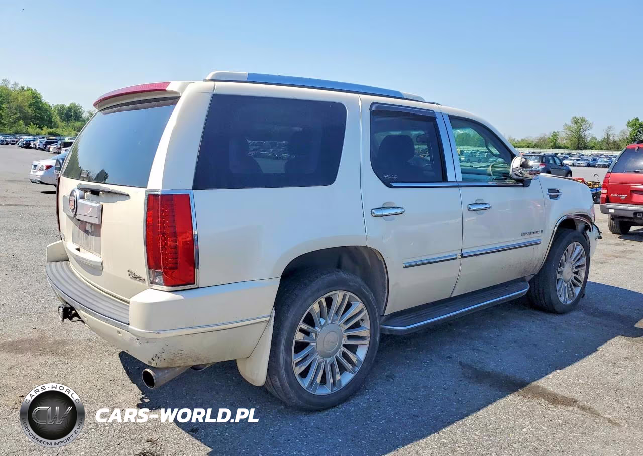 2007 Cadillac Escalade Luxury VIN:1GYFK63857R229251 - 3