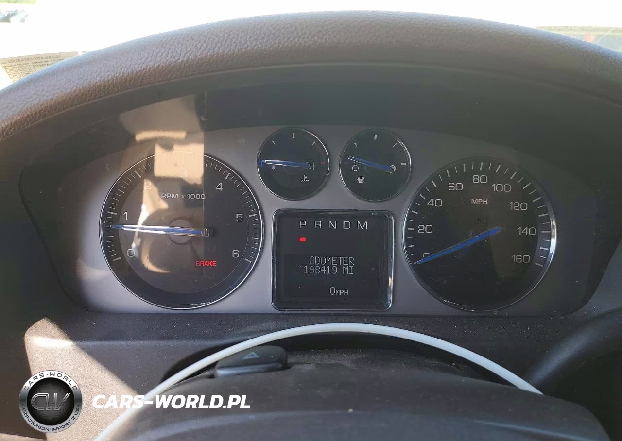 2007 Cadillac Escalade Luxury VIN:1GYFK63857R229251 - 9