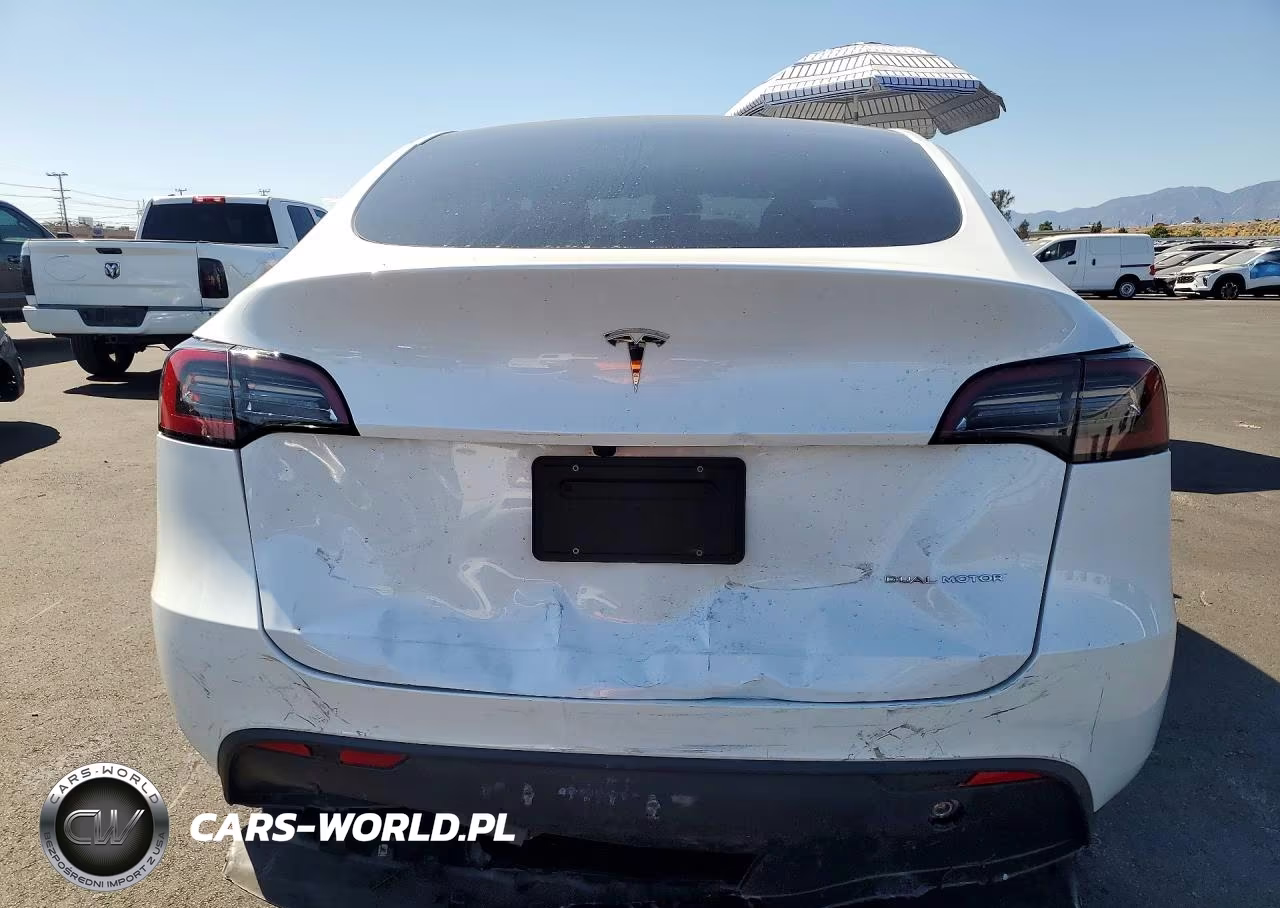 2023 Tesla Model Y VIN:7SAYGDEE5PA149347 - 6