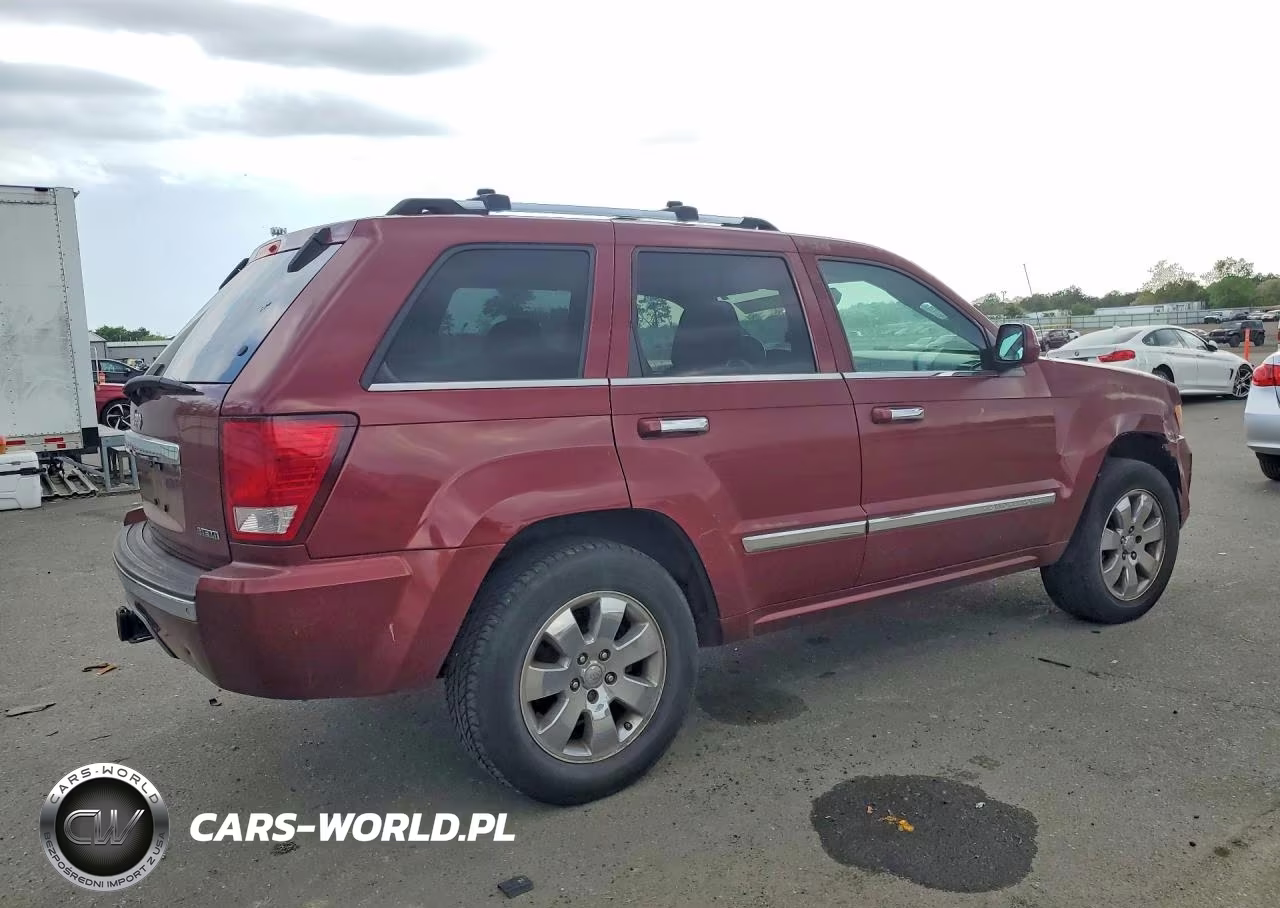 2008 Jeep Grand Cherokee Overland VIN:1J8HR68268C213328 - 3