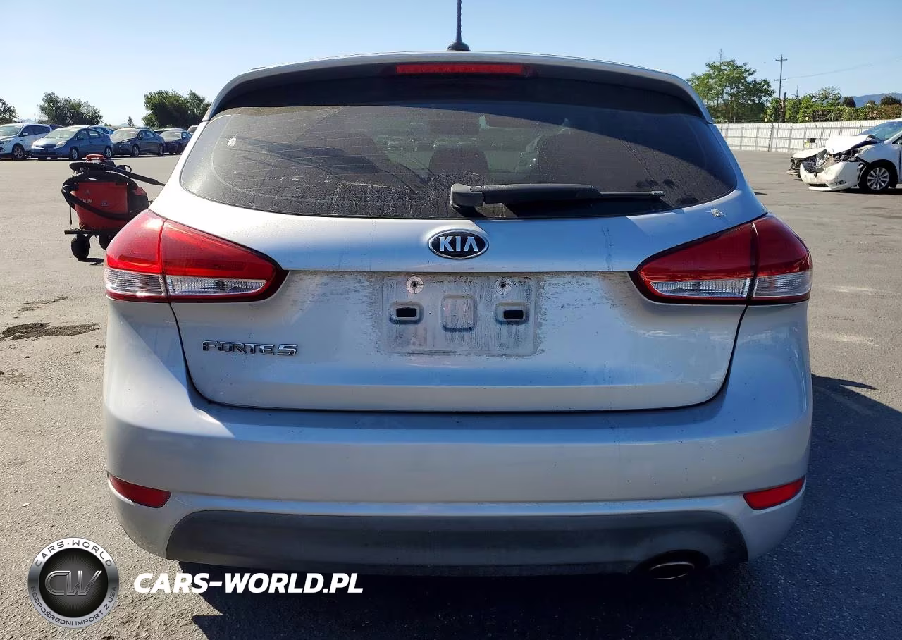 2018 Kia Forte Lx VIN:KNAFK5A82J5773818 - 6