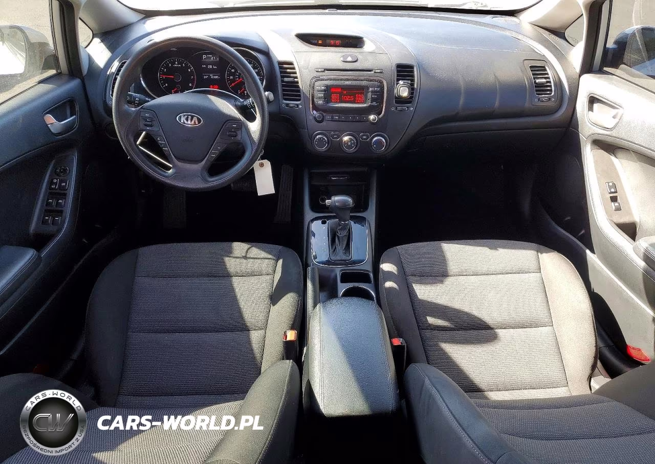 2018 Kia Forte Lx VIN:KNAFK5A82J5773818 - 8