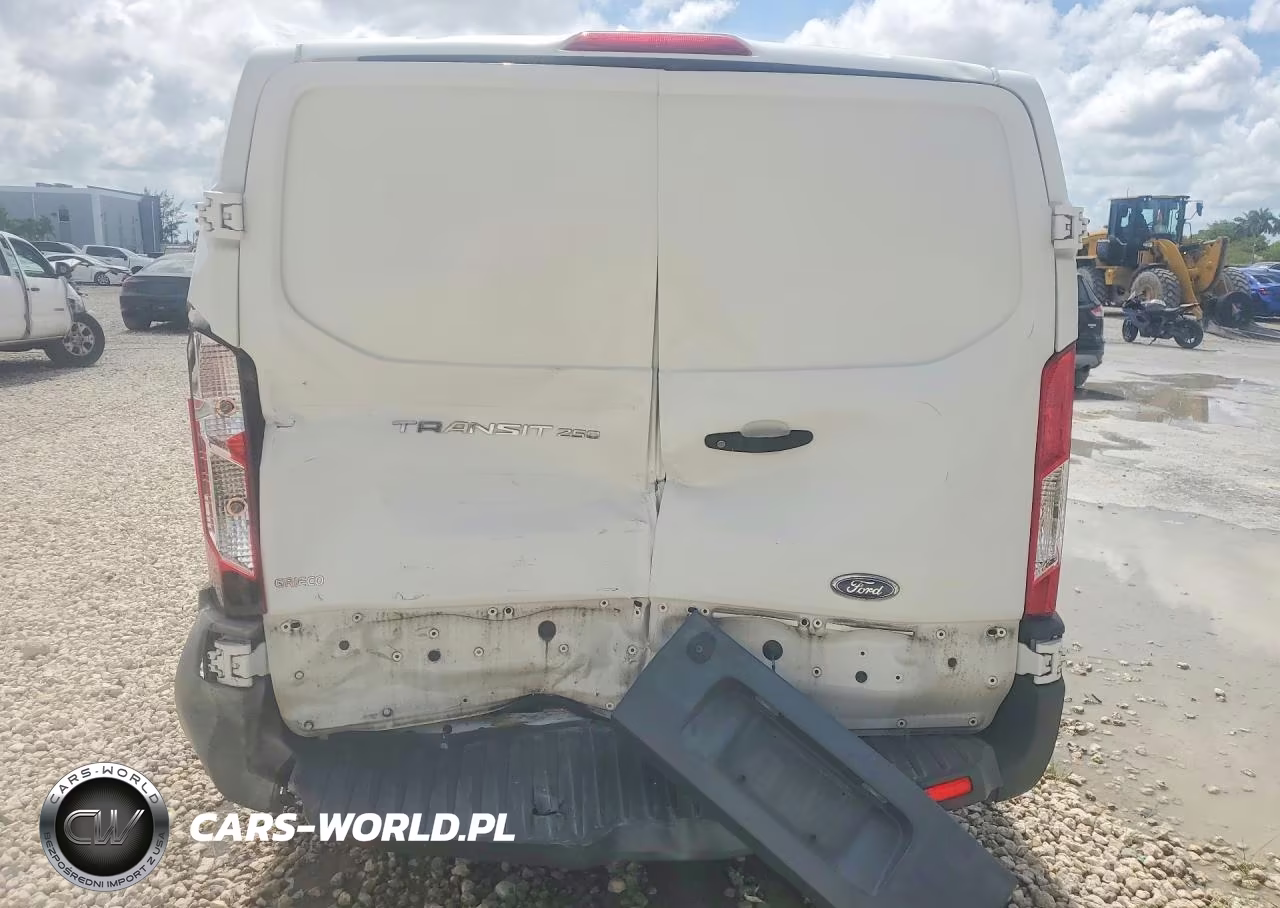 2018 Ford Transit T-250 VIN:1FTYR1YM6JKA94591 - 6