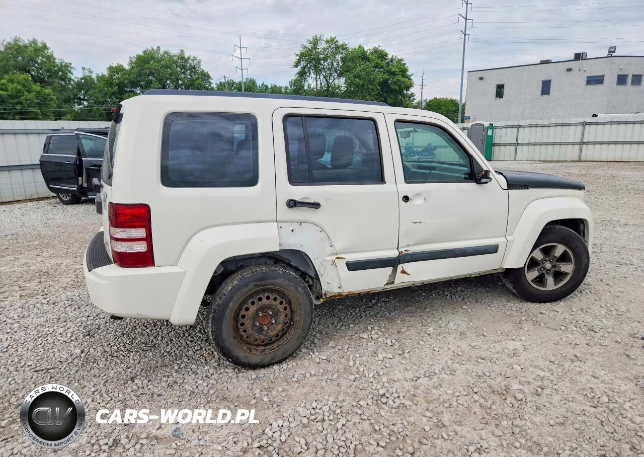 2008 Jeep Liberty Sport VIN:1J8GN28K58W255357 - 3