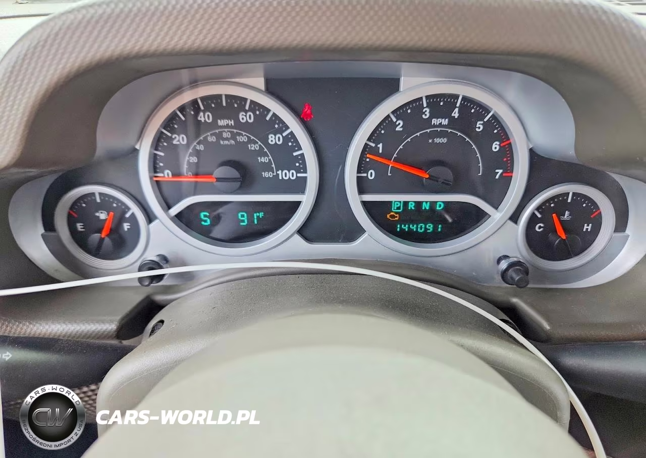2009 Jeep Wrangler Unlimited Rubicon VIN:1J4GA691X9L765300 - 9