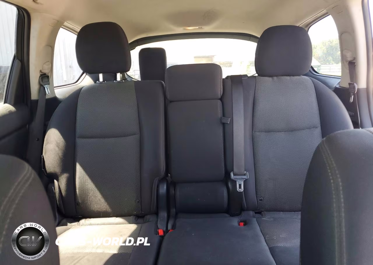 2019 Nissan Pathfinder S VIN:5N1DR2MN8KC636672 - 10