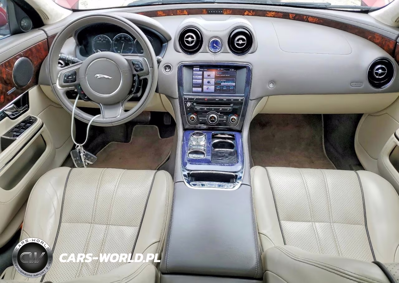 2013 Jaguar Xj VIN:SAJWJ1CD2D8V49221 - 8
