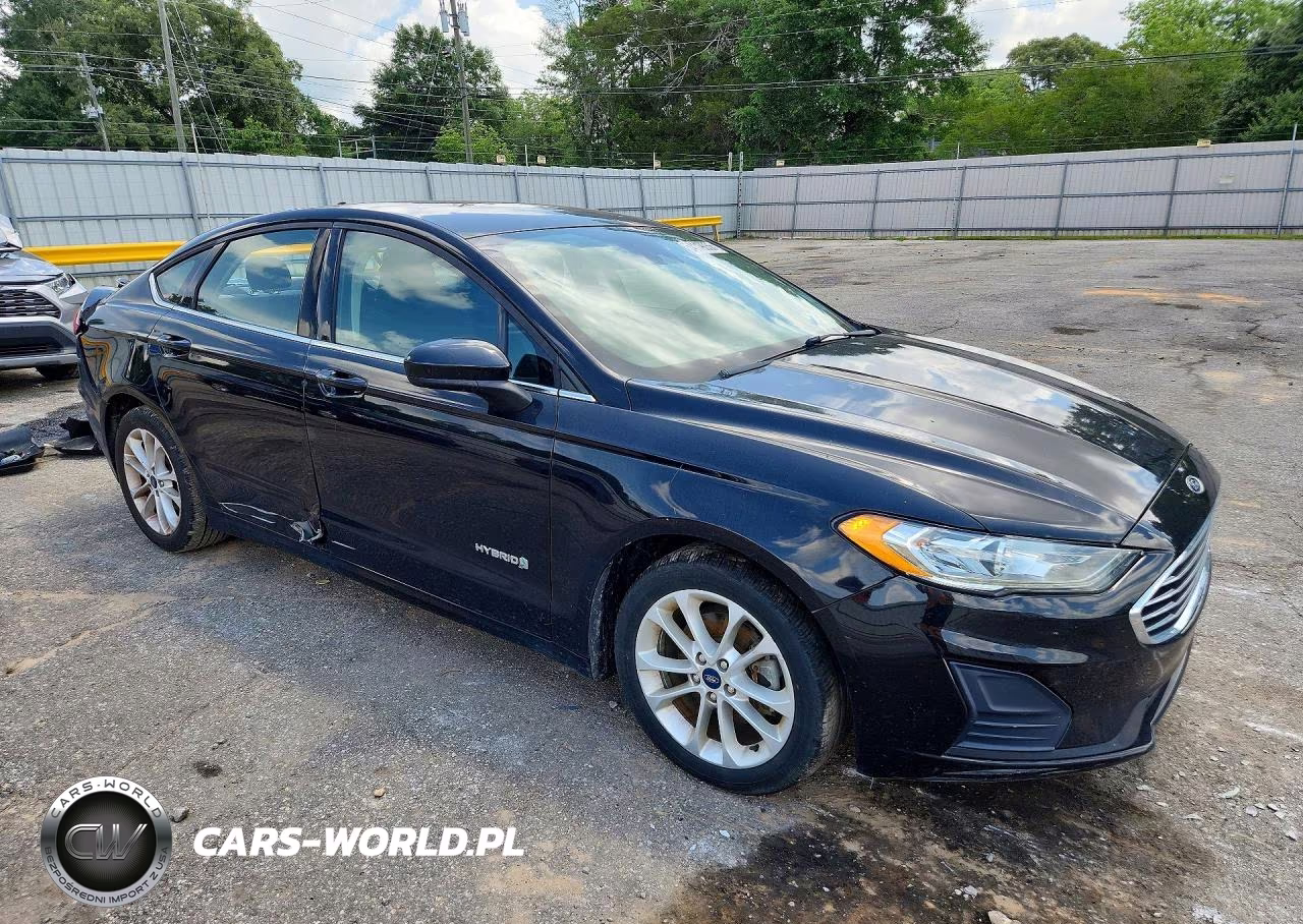 2019 Ford Fusion Se VIN:3FA6P0LU4KR197929 - 4