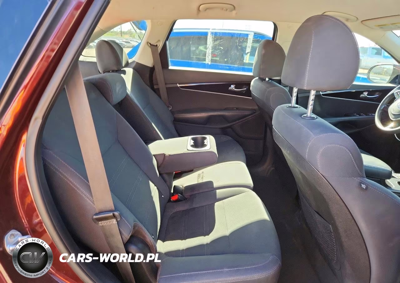 2019 Kia Sorento Lx VIN:5XYPGDA39KG497704 - 11