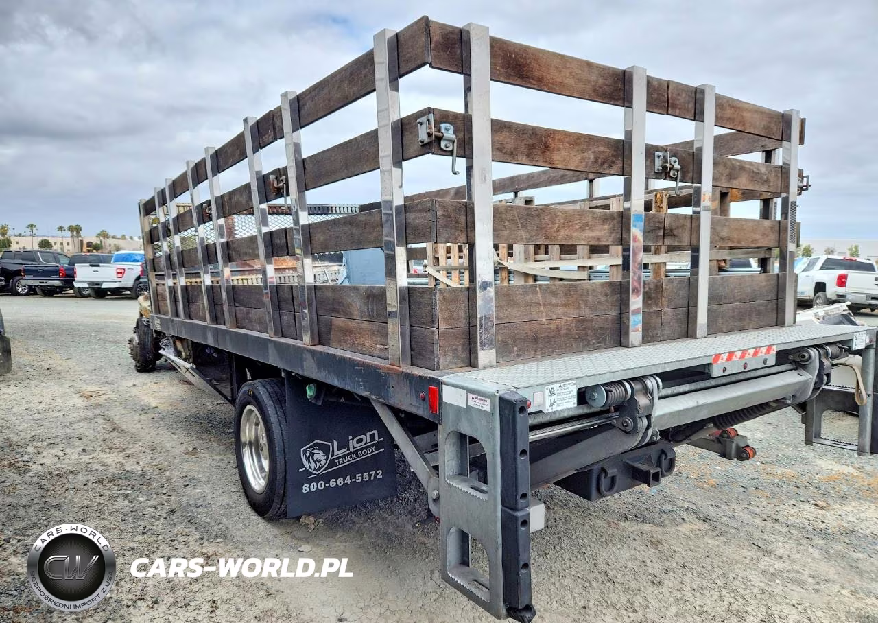 2019 Ford F550 Super Duty VIN:1FDUF5GT1KEG75418 - 2