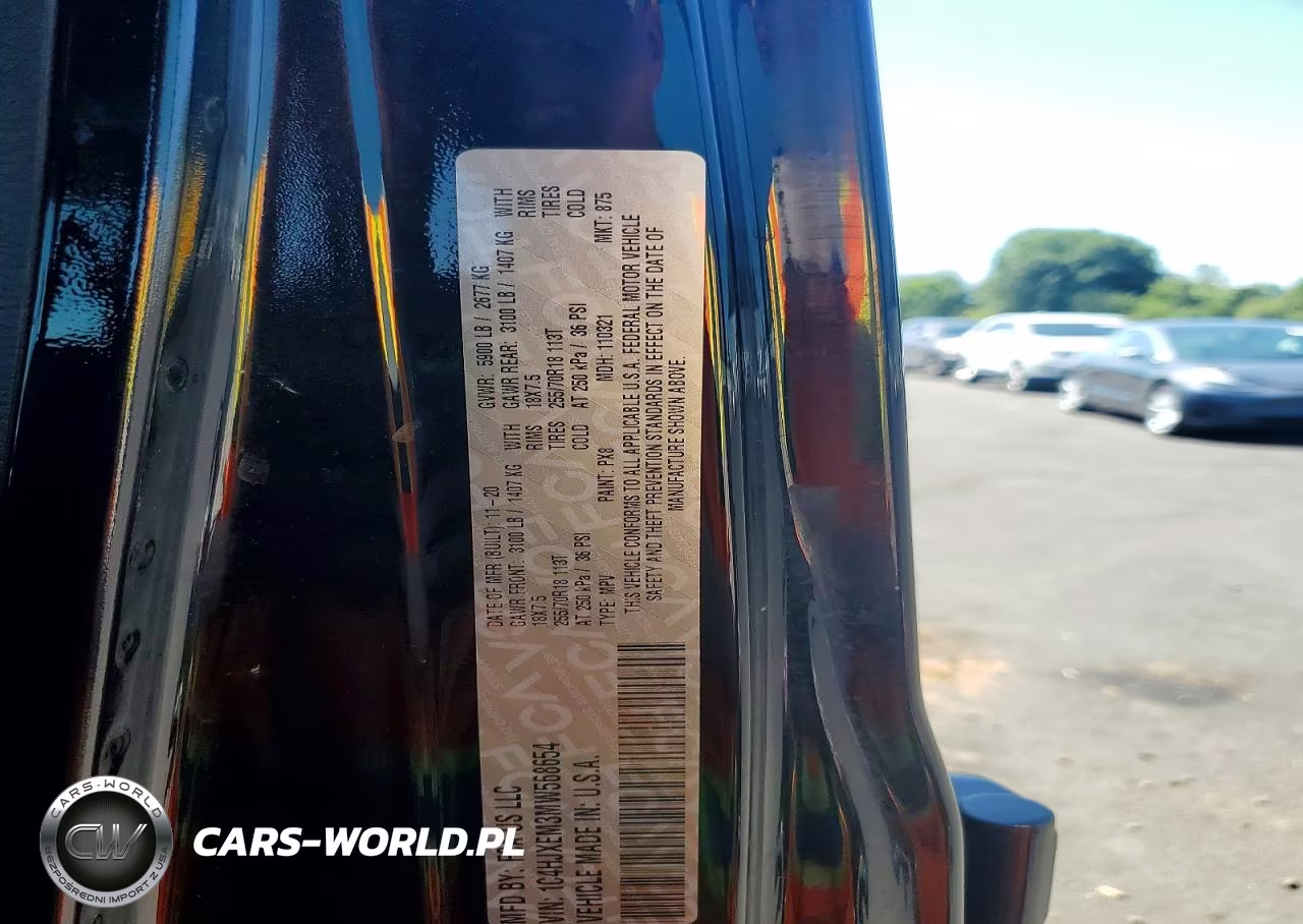 2021 Jeep Wrangler Unlimited Sahara VIN:1C4HJXEM3MW568654 - 13