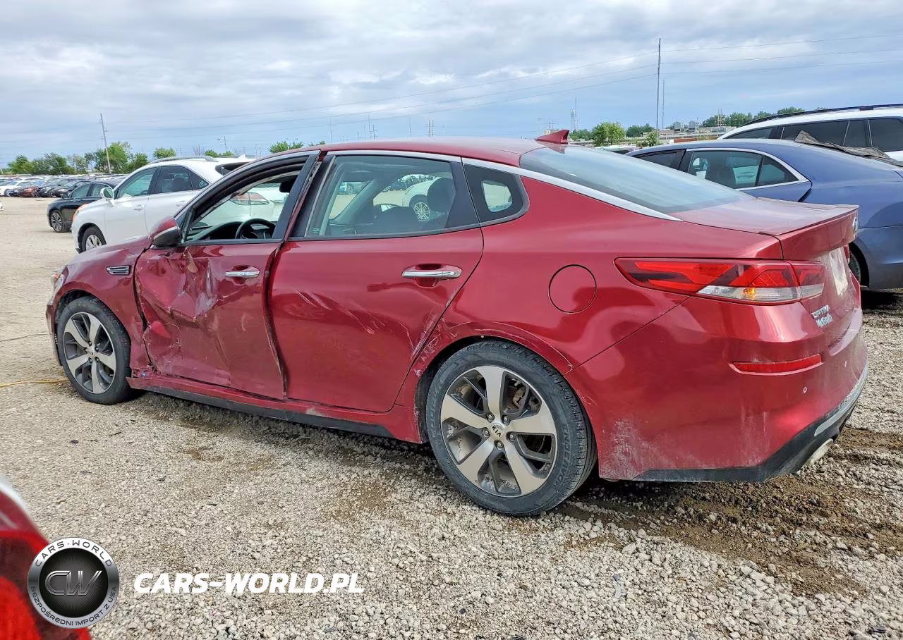 2019 Kia Optima S VIN:5XXGT4L39KG366530 - 2