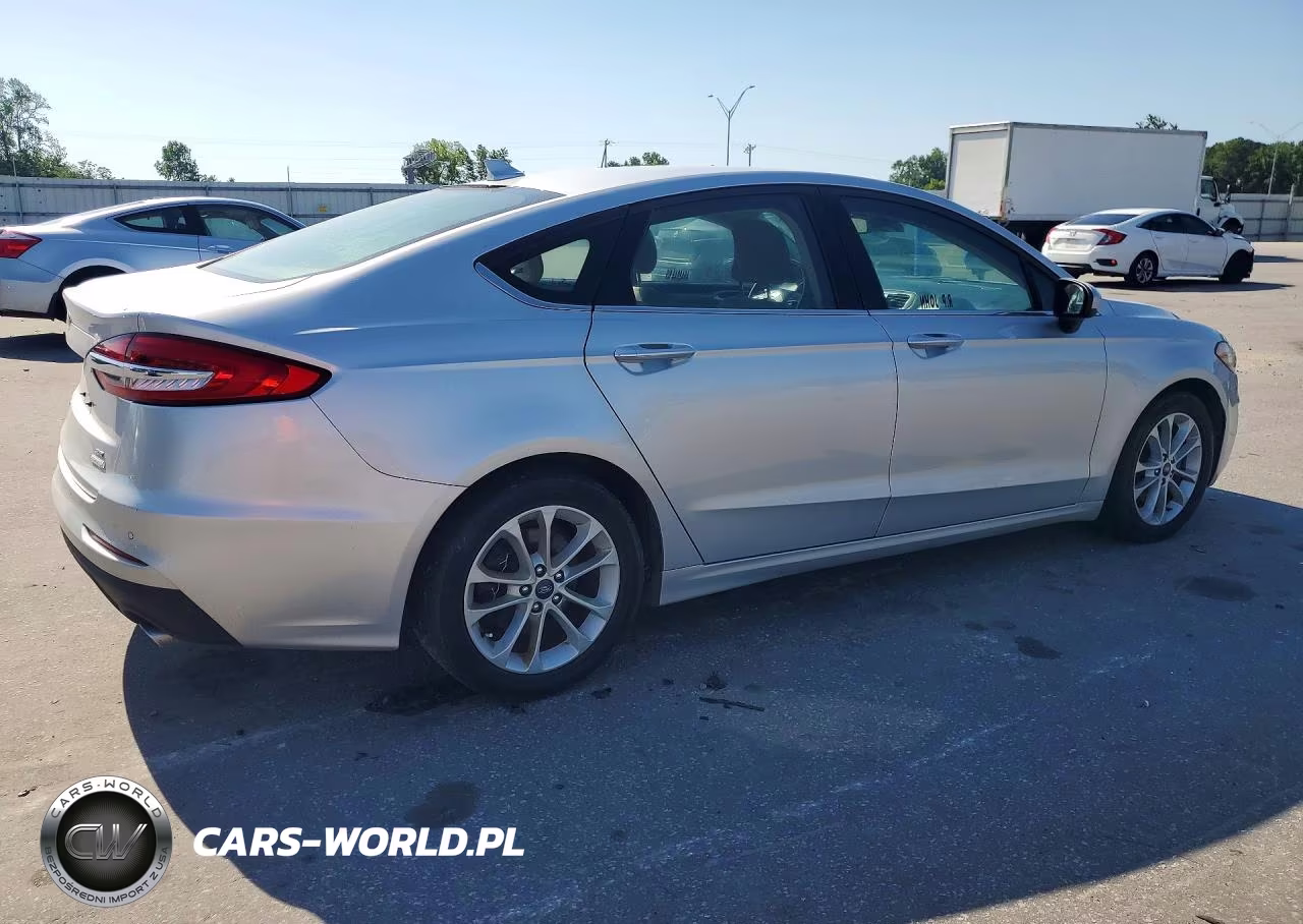 2019 Ford Fusion Se VIN:3FA6P0HD6KR145906 - 3