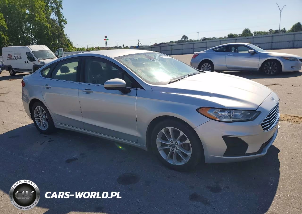 2019 Ford Fusion Se VIN:3FA6P0HD6KR145906 - 4