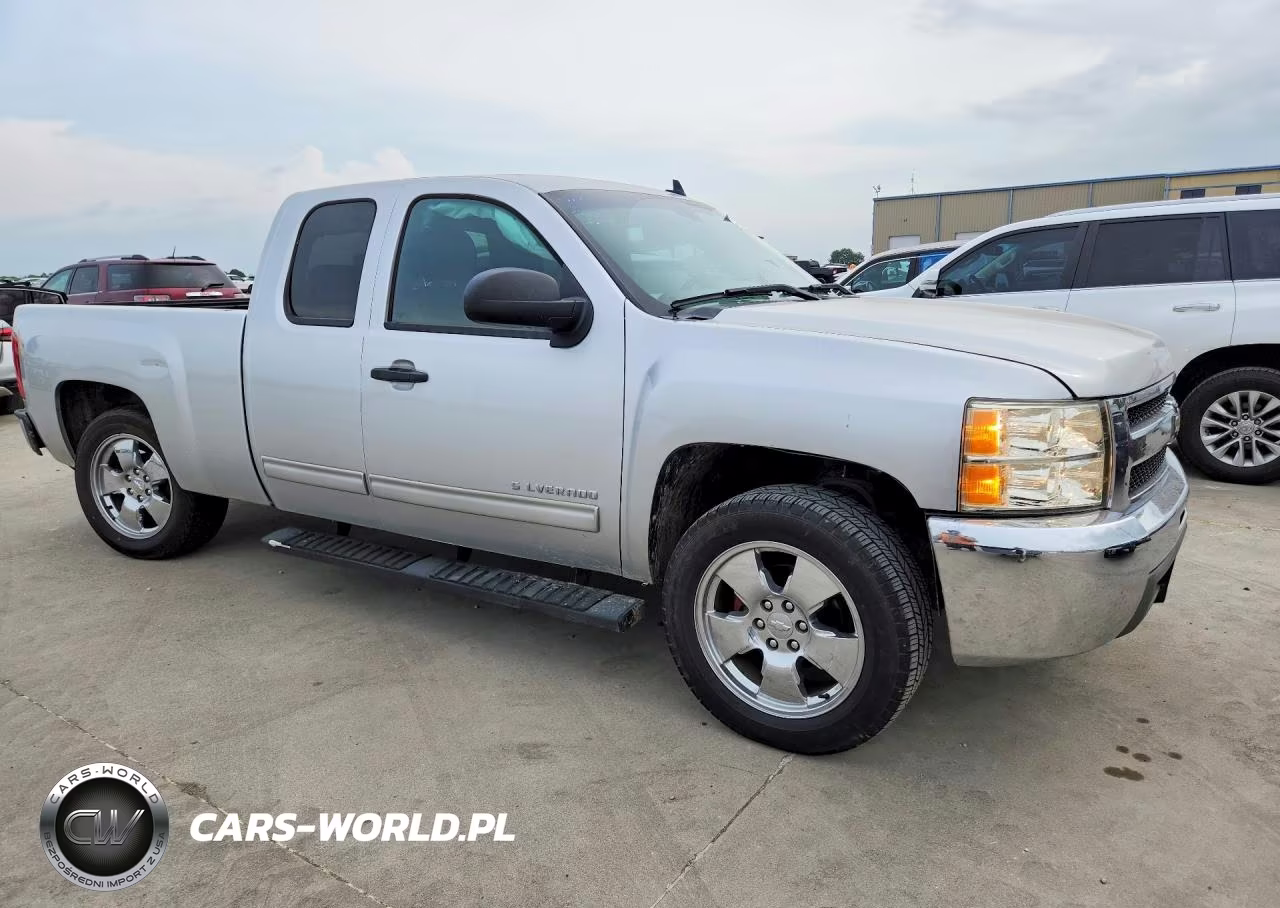 2012 Chevrolet Silverado C1500 Ls VIN:1GCRCREA7CZ339956 - 4