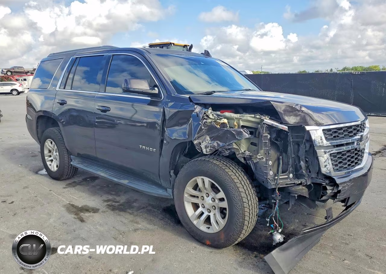 2017 Chevrolet Tahoe C1500 Lt VIN:1GNSCBKC1HR217798 - 4