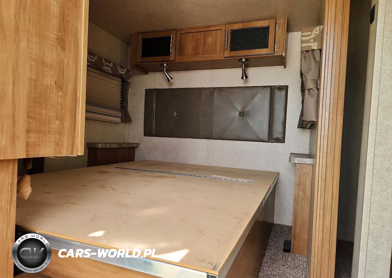 2017 Forest River Flagstaff Lite Weight Trailers VIN:4X4TFLB23HZ144915 - 6