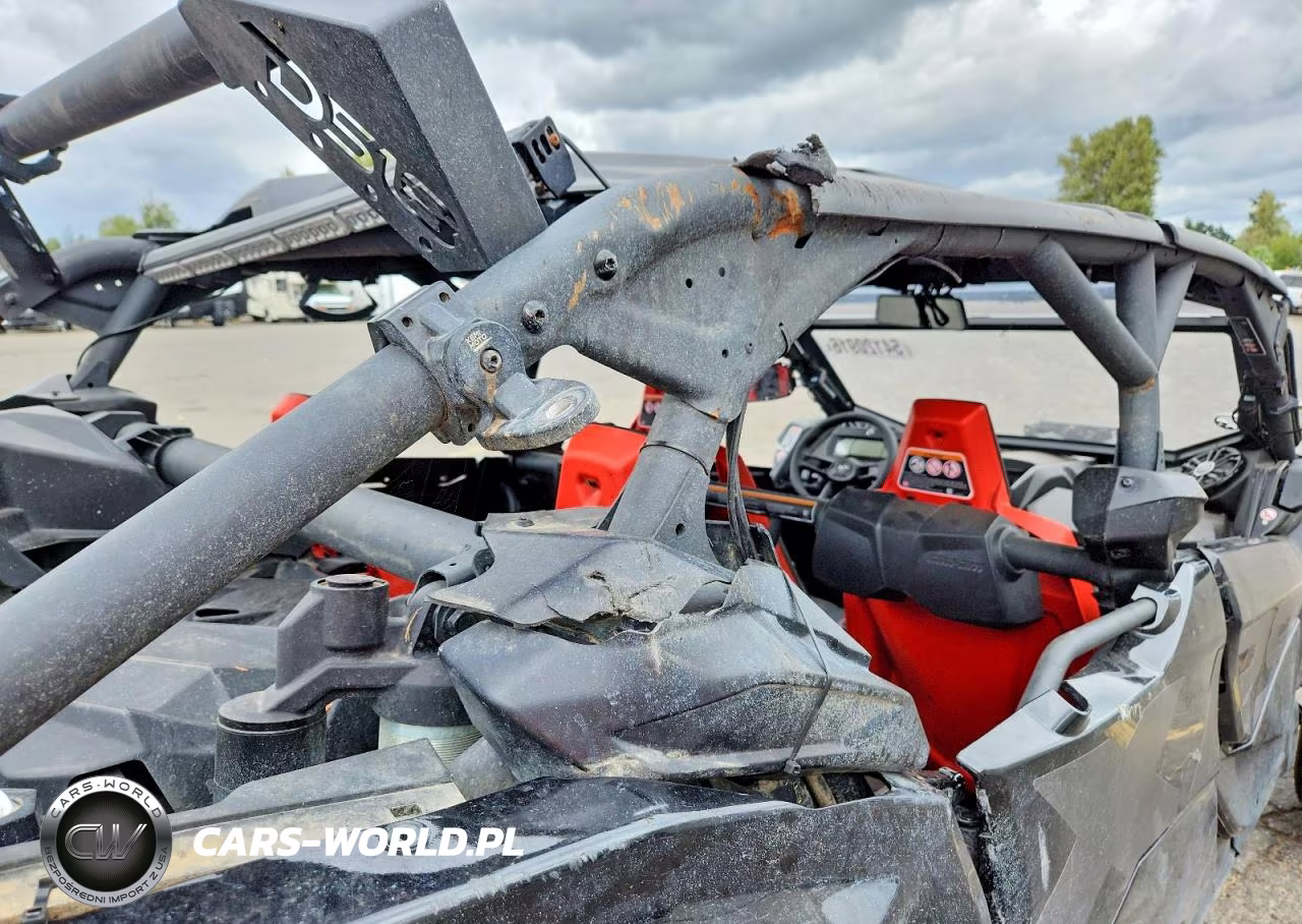 2025 Can-Am Maverick X3 X Rs Turbo Rr Utility Vehicle VIN:3JBVNAV49SE000357 - 9