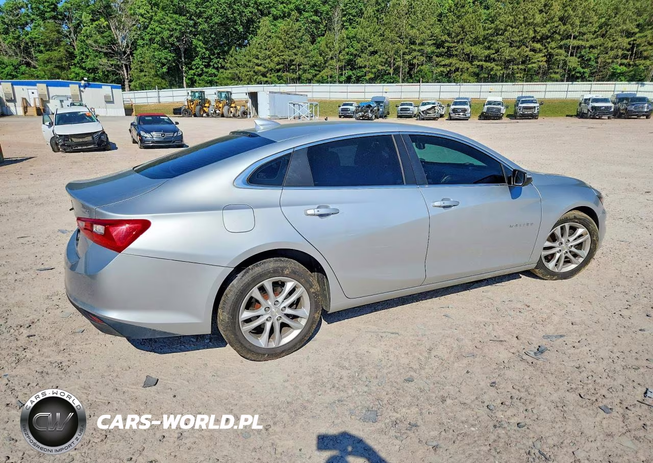 2017 Chevrolet Malibu Lt VIN:1G1ZE5ST6HF254939 - 3