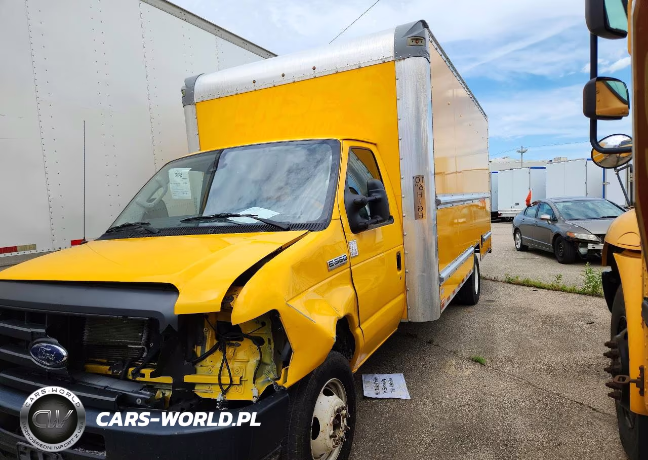 2022 Ford E350 Box Truck