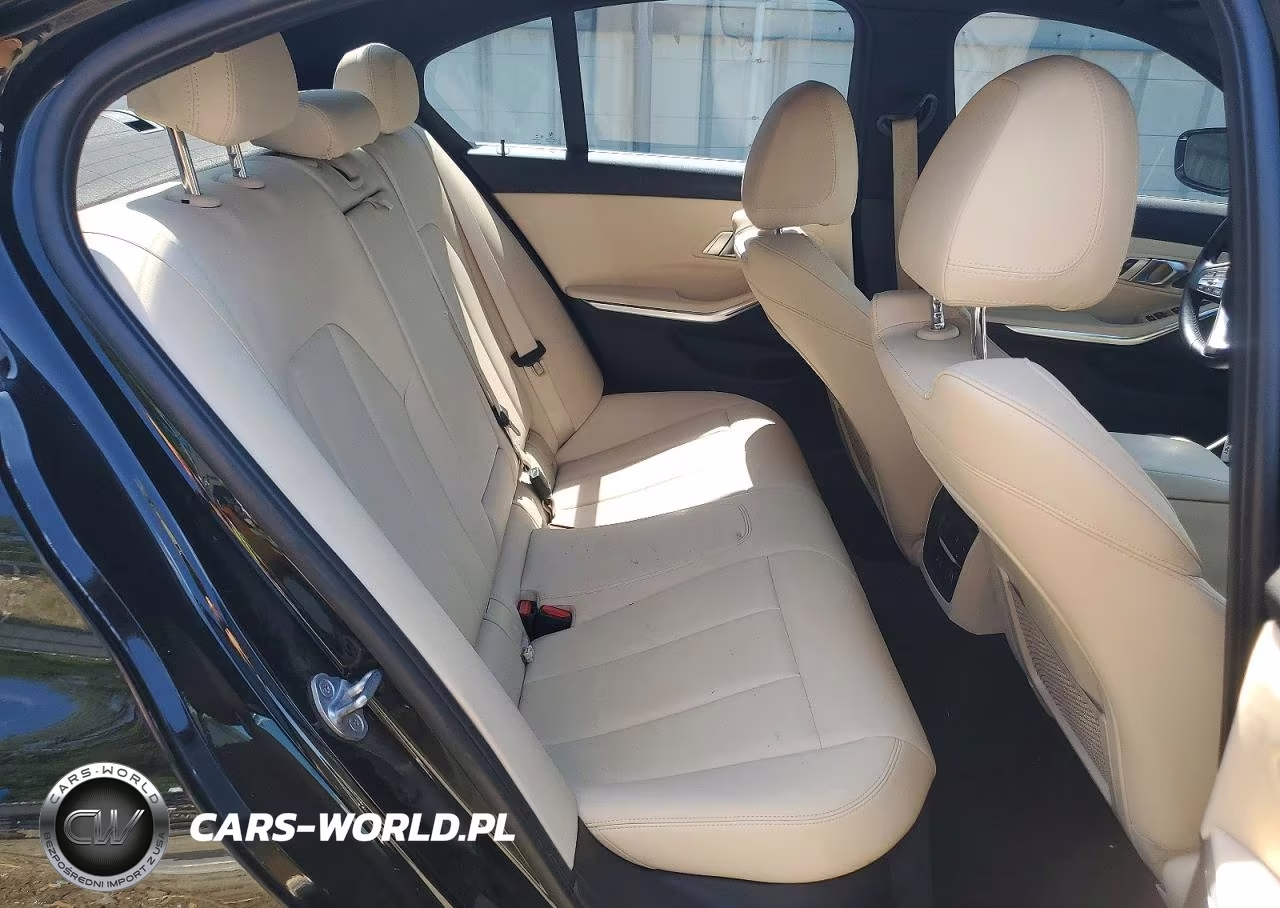 2019 BMW 330Xi VIN:WBA5R7C59KAJ87308 - 10