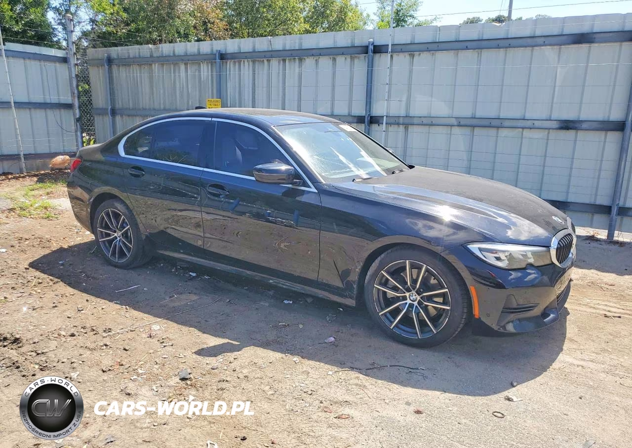 2019 BMW 330Xi VIN:WBA5R7C59KAJ87308 - 4