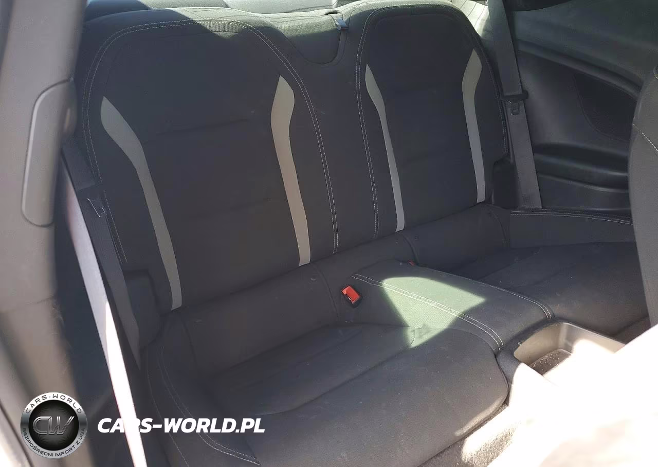 2018 Chevrolet Camaro Lt VIN:1G1FB1RX9J0148104 - 10