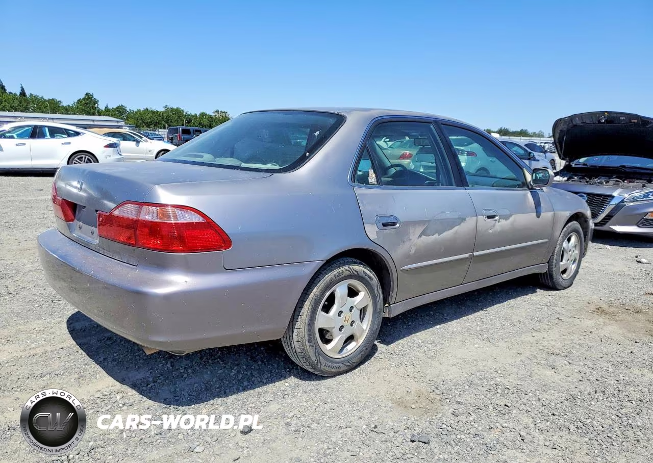 2000 Honda Accord Ex VIN:JHMCG6604YC028881 - 3