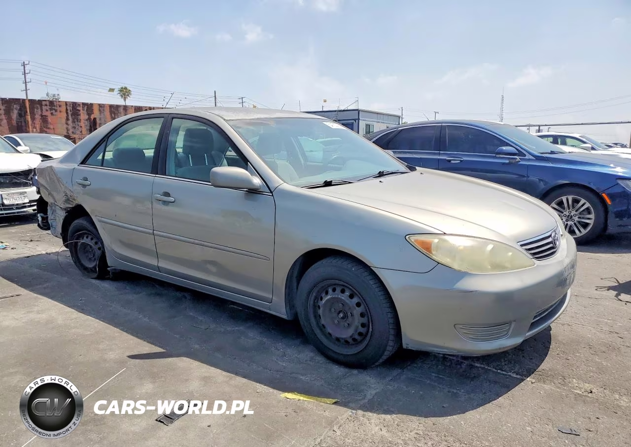2006 Toyota Camry Le VIN:4T1BE32K26U707026 - 4