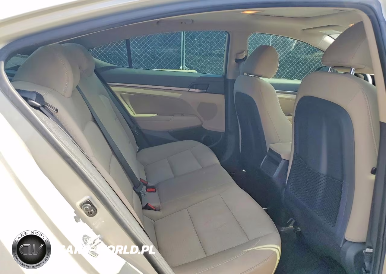 2017 Hyundai Elantra Value Edition VIN:5NPD84LF7HH175071 - 10