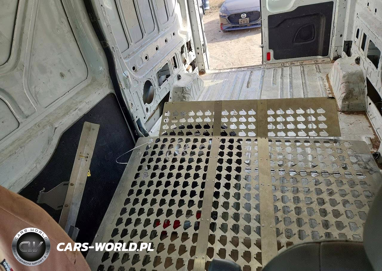 2018 Ford Transit T-250 VIN:1FTYR2CM8JKA23955 - 10