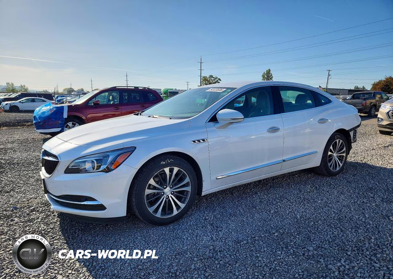 2017 Buick Lacrosse Essence – zdjęcie 1 z 12
