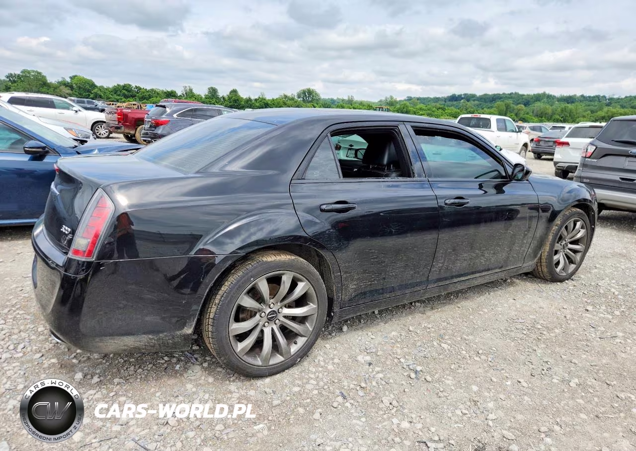 2014 Chrysler 300 S VIN:2C3CCABT3EH339974 - 3